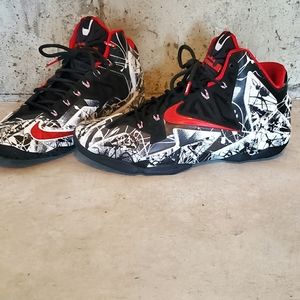 Nike LeBron 11 Grafitti